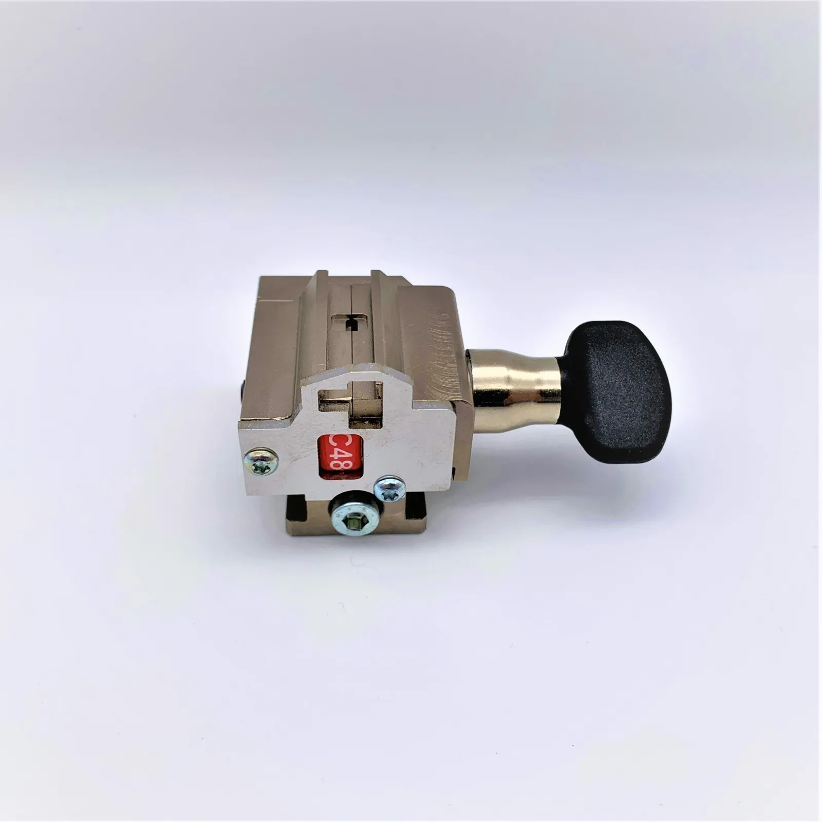 Étau Keyline C48