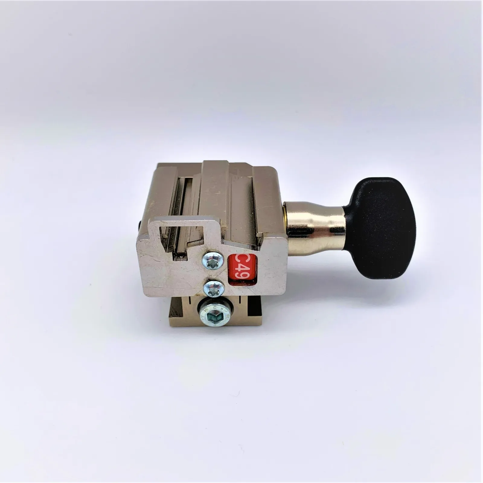 Étau Keyline C49