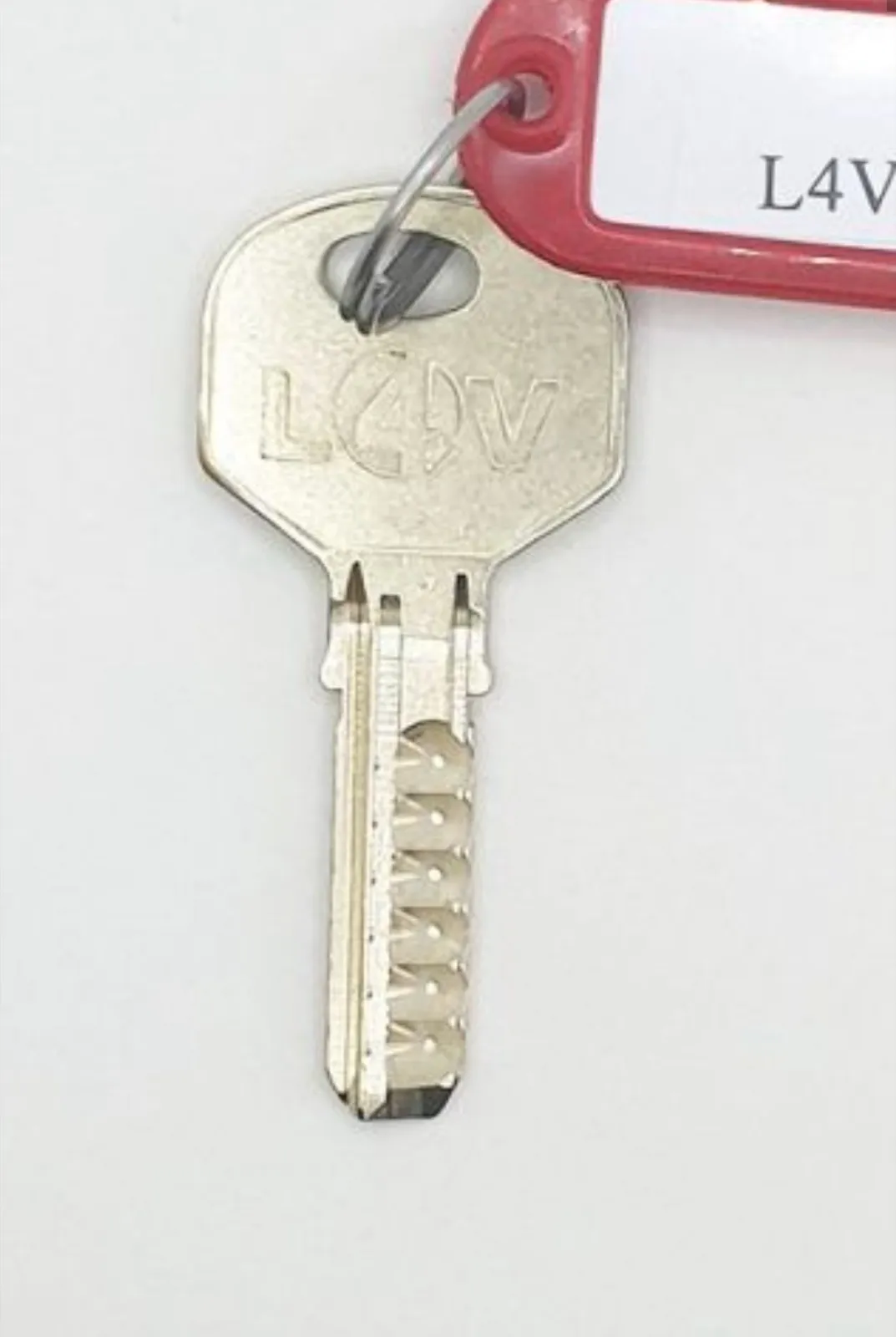 Clé L4V