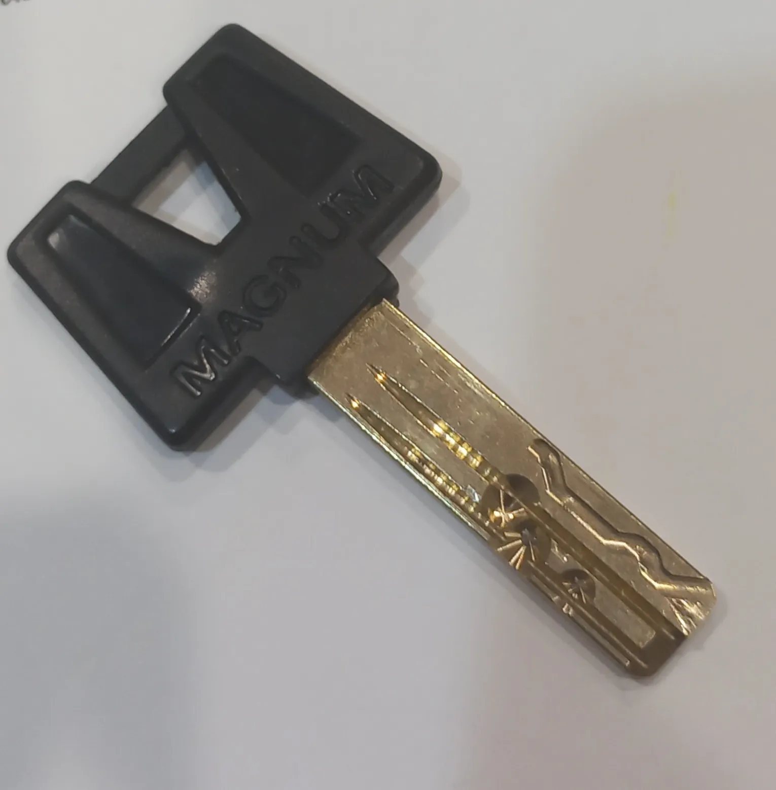 Copie de clé Magnum